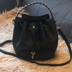 Black and gold purse for any occasion!